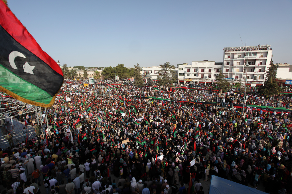Przyszłość Libii – stabilna dyktatura czy chwiejna demokracja?