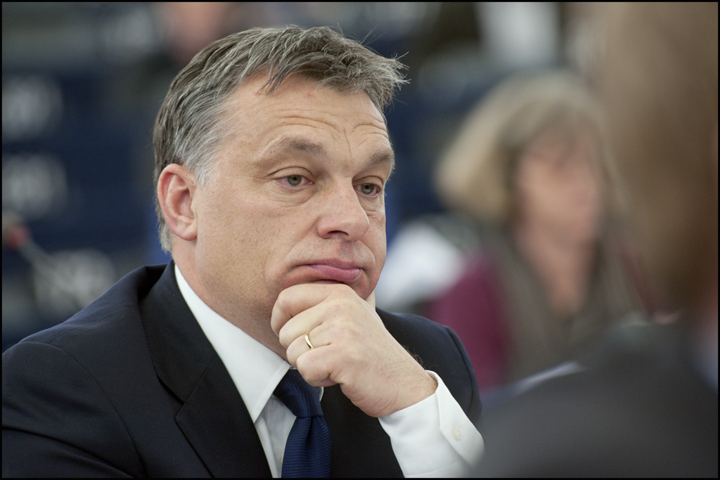 Domykanie systemu. Jak Viktor Orbán zreformował węgierskie media
