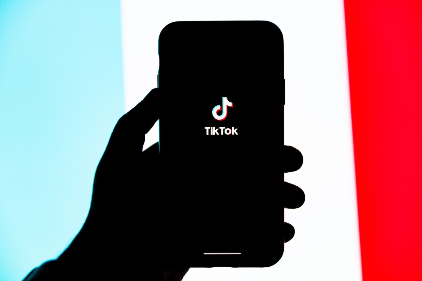 Kup video na TikToku za 500 tys. dolarów. Na co pozwala nam technologia tokenów NFT?