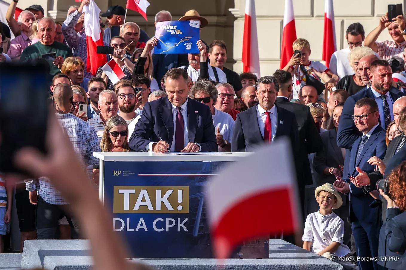 Jak ocenić ustawy prezydenta Nawrockiego? W konsultacjach m.in. CPK i podatki