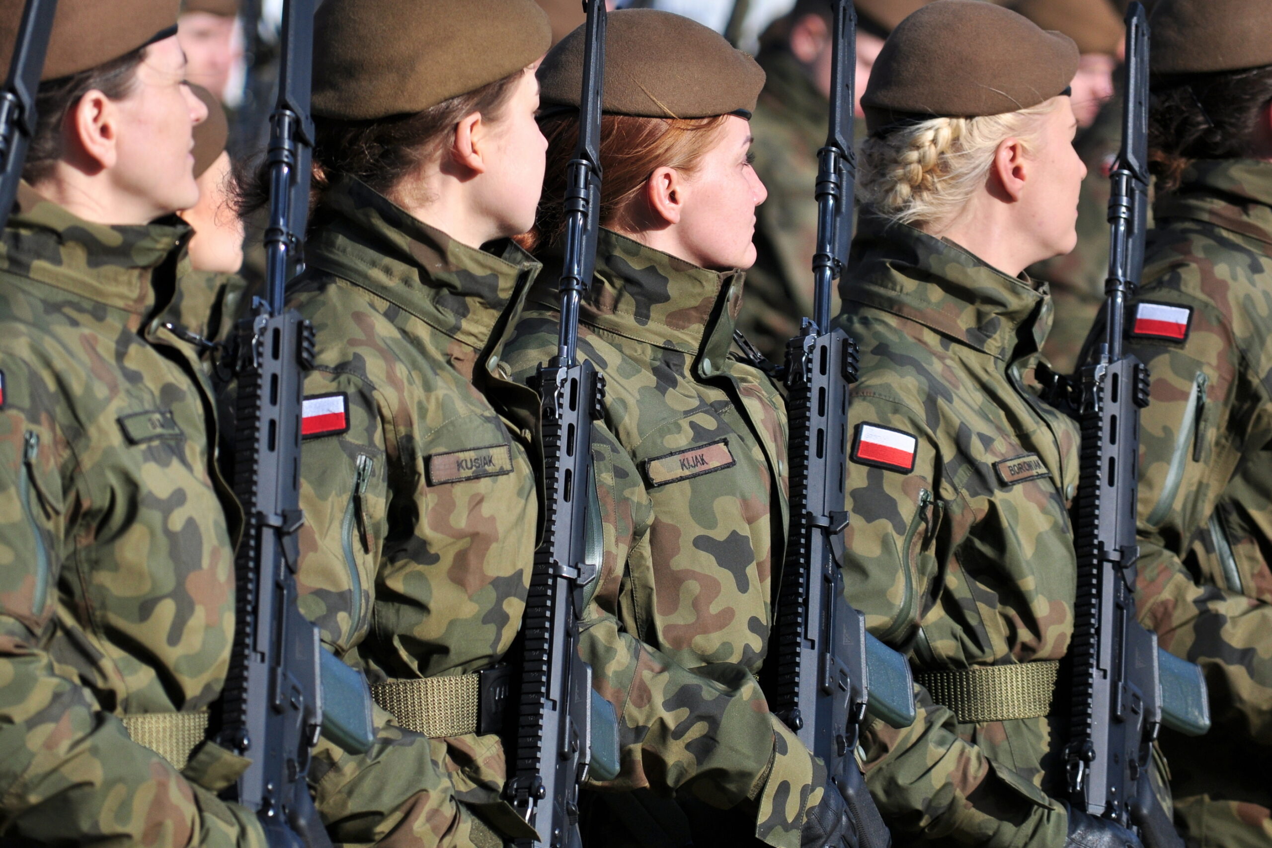 Powszechny pobór w Polsce musi objąć także kobiety