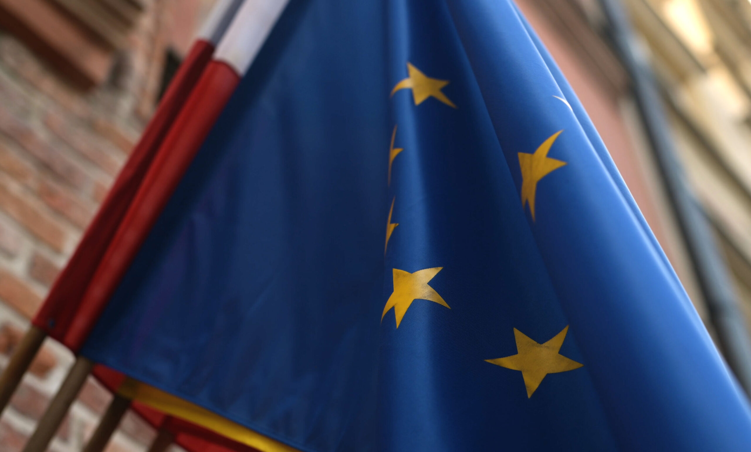 Umiarkowanie proeuropejscy. Co naprawdę myślimy o Unii Europejskiej?