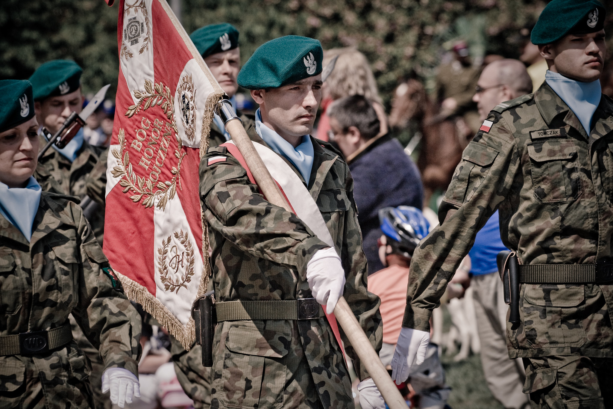 Duża część prawicowców nie chce do wojska? Tak wygląda patriotyzm wybiórczy